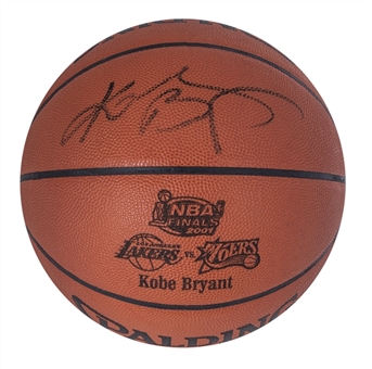 Kobe Bryant Signed 2001 NBA Finals Branded Spalding Basketball (PSA/DNA)